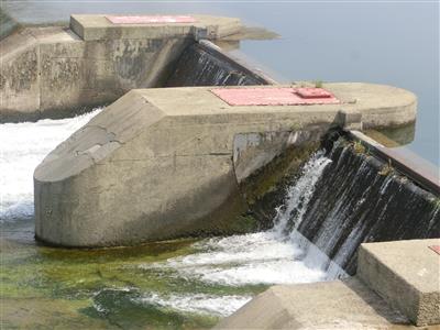 土砂吐きゲート